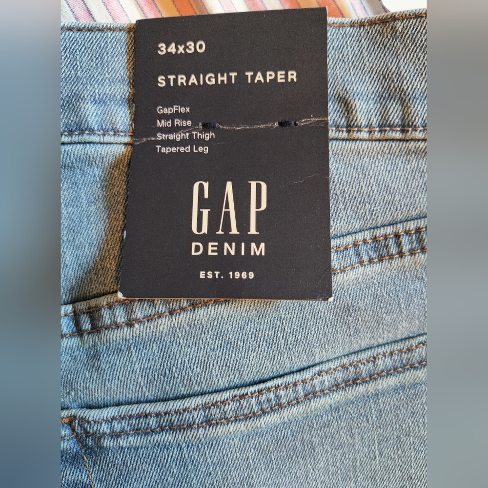 GAP jean for men, 34x30, stretch, straight taper